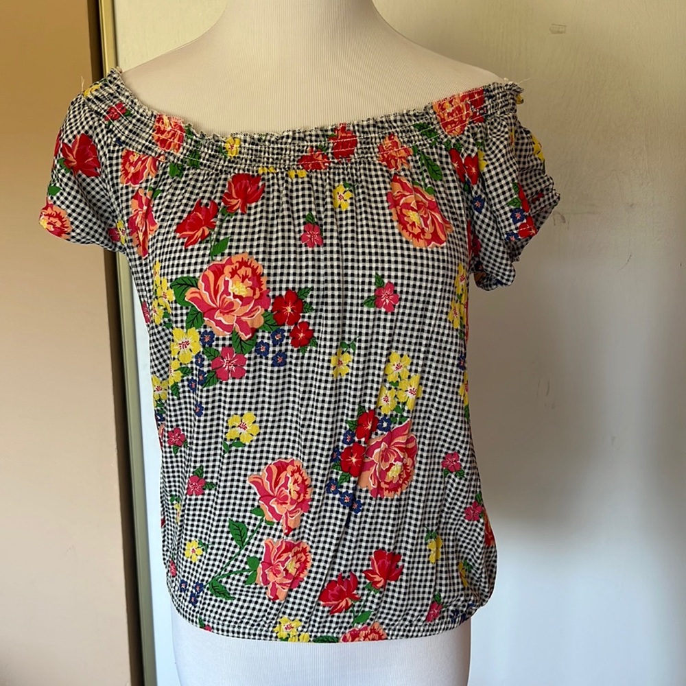 Black and white gingham floral off the shoulder top.